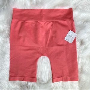 NWT FREE PEOPLE Intimately Size XS/S Seamless Biker Shorts Coral Peach